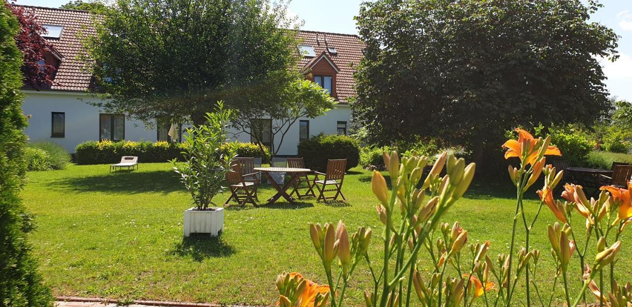 Ferienbungalow Haus Am Teich Boltenhagen  Exteriér fotografie